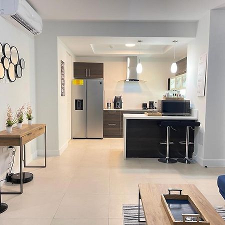 Parkhurst Lux Condo Near Devon House Kingston Ngoại thất bức ảnh