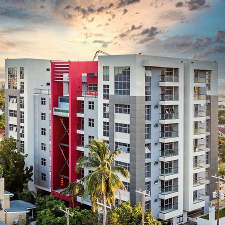 Parkhurst Lux Condo Near Devon House Kingston Ngoại thất bức ảnh